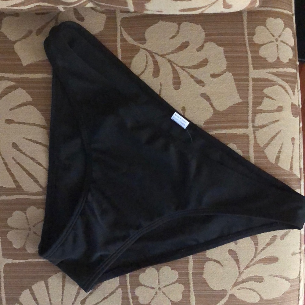 NWOT Zaful Bikini bottom